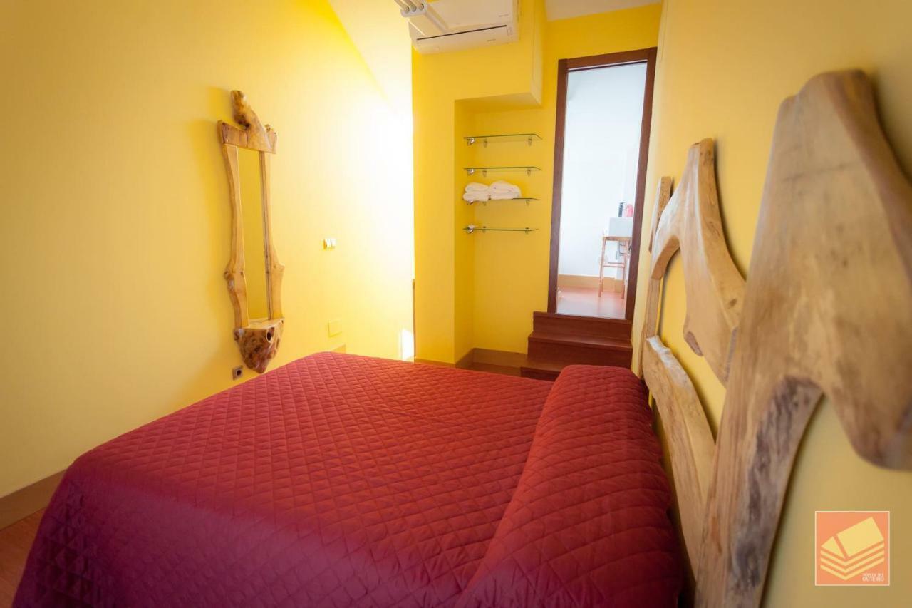דירות קנגס דה מוראסו Triplex Del Outeiro "La Casa Del Fotografo" מראה חיצוני תמונה